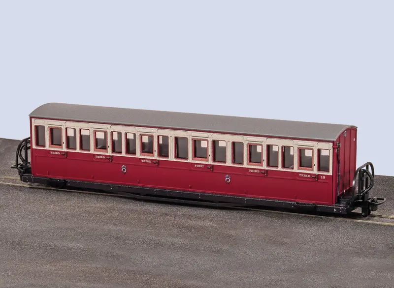 Ffestiniog Railway Short 'Bowsider' Coach – Red & Cream Livery, No. 18 1