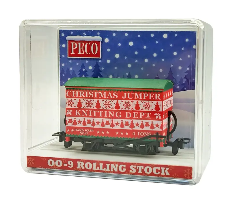 Oo-9 Scale 'Christmas Jumper Department' Box Van Model 1
