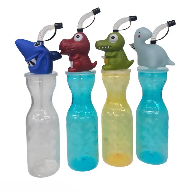 Royal Deluxe Embossed Boys’ Water Bottles – Leak-Proof With Built-In Straw 1