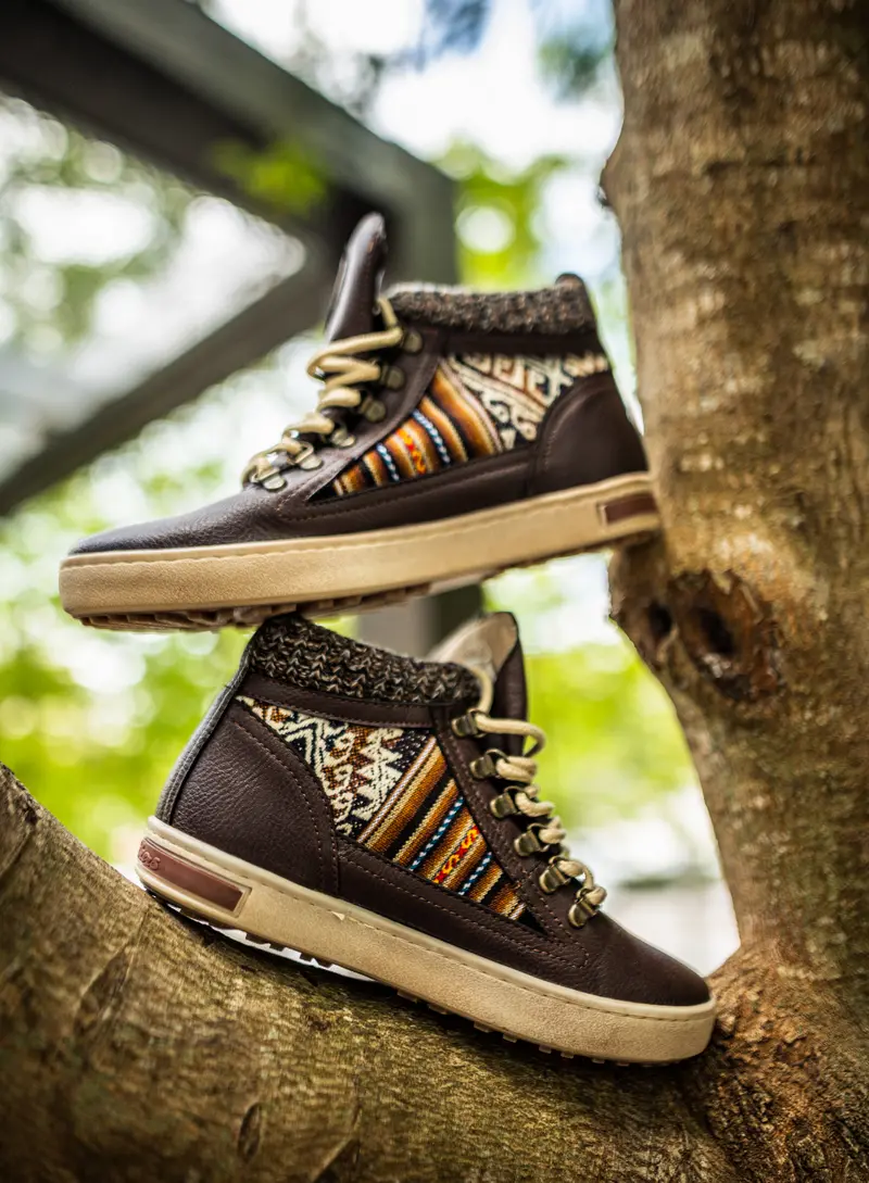 Vegan Brown Leather Camping Boot – Eco-Friendly Outdoor Footwear 1